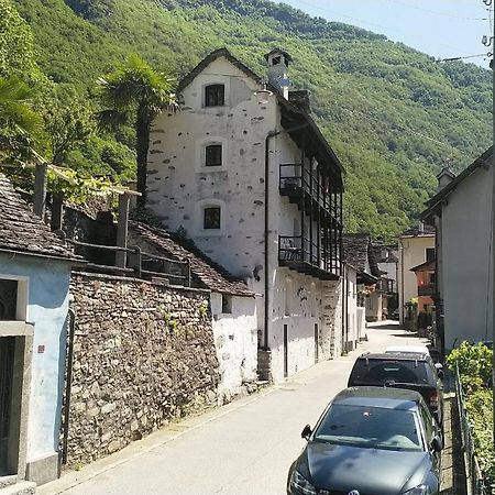 Residenza Americana Someo Exterior foto