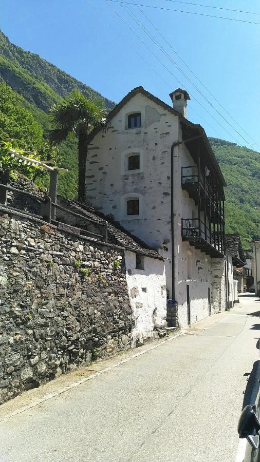 Residenza Americana Someo Exterior foto