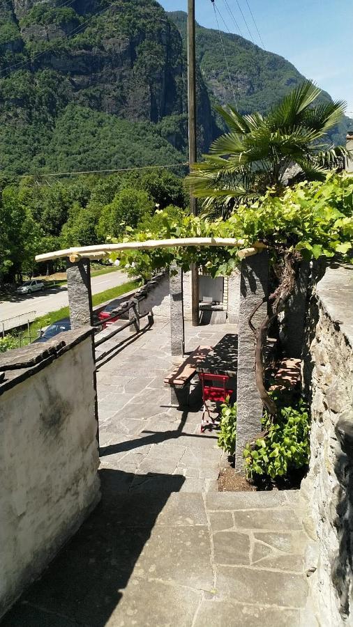 Residenza Americana Someo Exterior foto